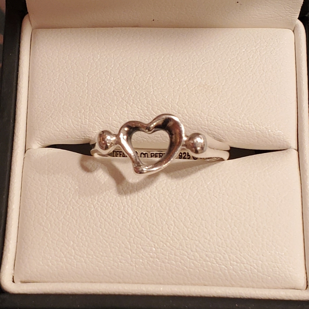 Elsa Peretti Tiffany & Co. open heart ring